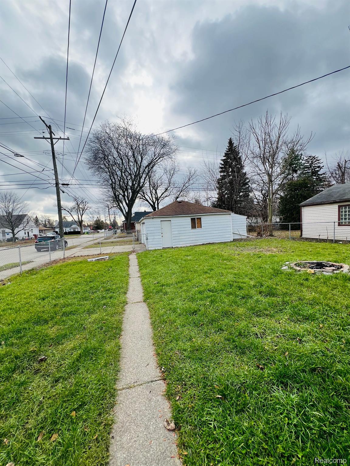 16344 East 10 Mile Road Eastpointe, MI 48021 - Photo 36 of 39 Gallery Image 36