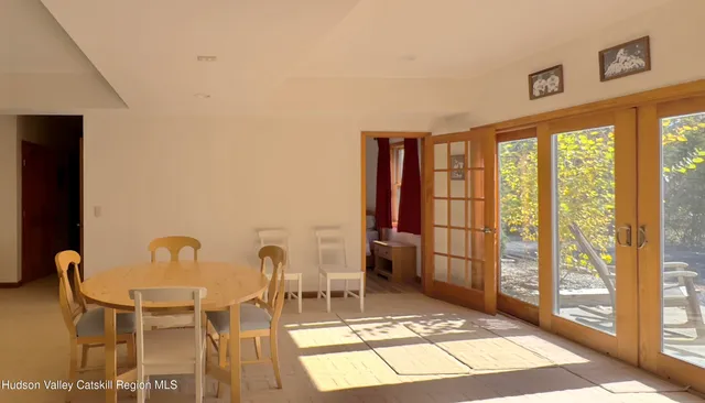 $885,000 | 2 Superstitious Drive, Athens, NY 12015