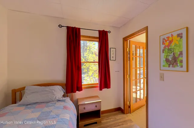 $885,000 | 2 Superstitious Drive, Athens, NY 12015