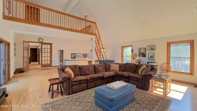 $885,000 | 2 Superstitious Drive, Athens, NY 12015