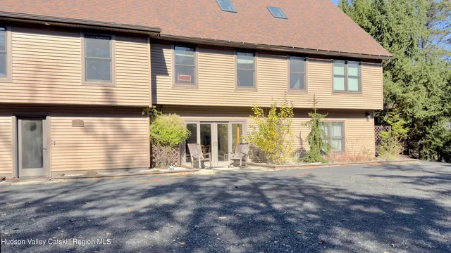 $885,000 | 2 Superstitious Drive, Athens, NY 12015