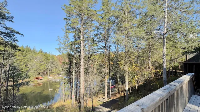 $885,000 | 2 Superstitious Drive, Athens, NY 12015