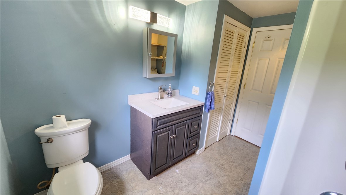 7383 Lakeside Road Ontario, NY 14519 - Photo 22 of 50