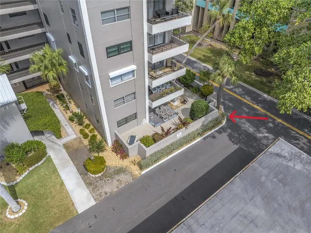 $285,000 | 1400 1st Avenue West, Unit G1, Bradenton, FL 34205