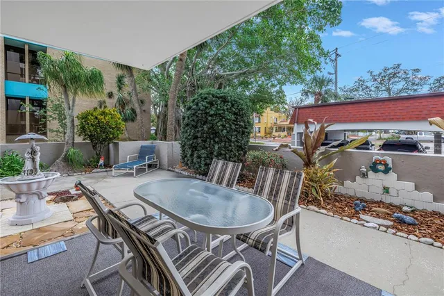 $285,000 | 1400 1st Avenue West, Unit G1, Bradenton, FL 34205