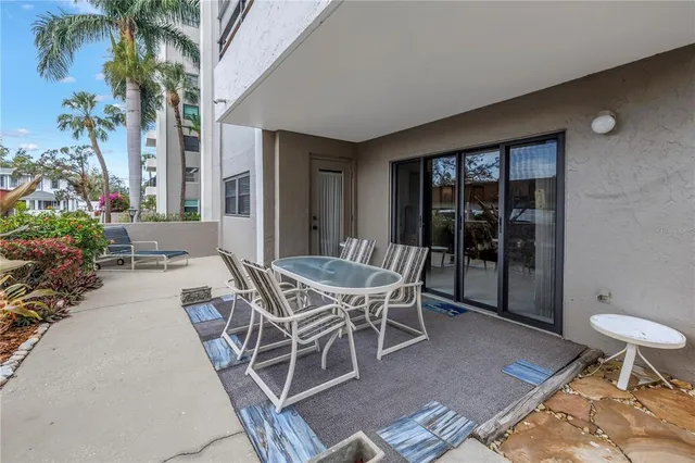 $285,000 | 1400 1st Avenue West, Unit G1, Bradenton, FL 34205