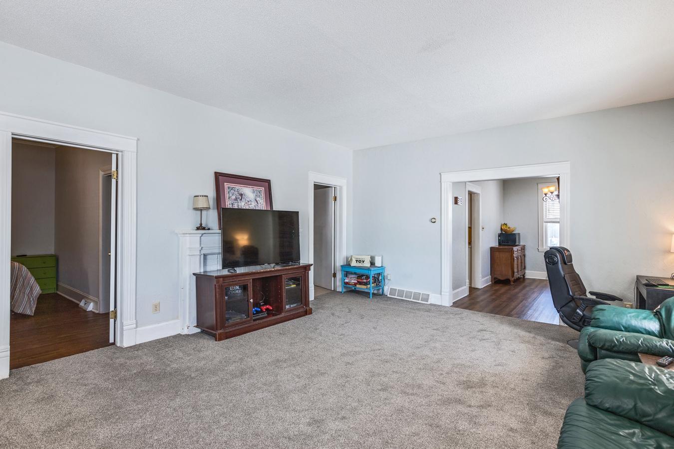 107 Dayton Road Champlin, MN 55316 - Photo 3 of 17 Gallery Image 3