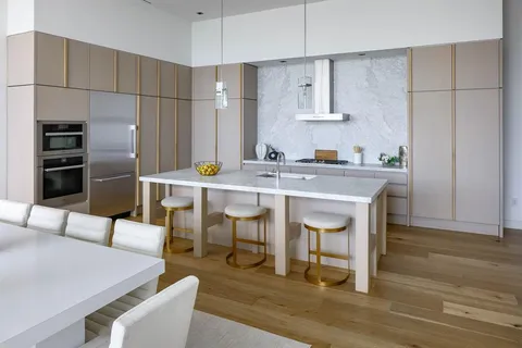 $2,250,000 | 2430 Victory Park Lane, Unit 3203, Dallas, TX 75219