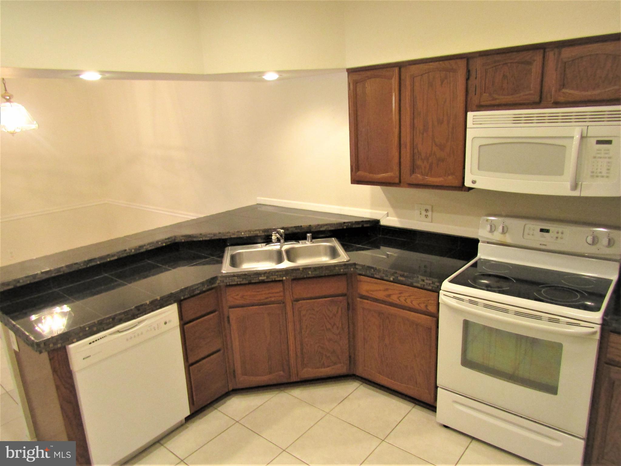 2707 Summerview Way, Unit 7203 Annapolis, MD 21401 - Photo 4 of 32