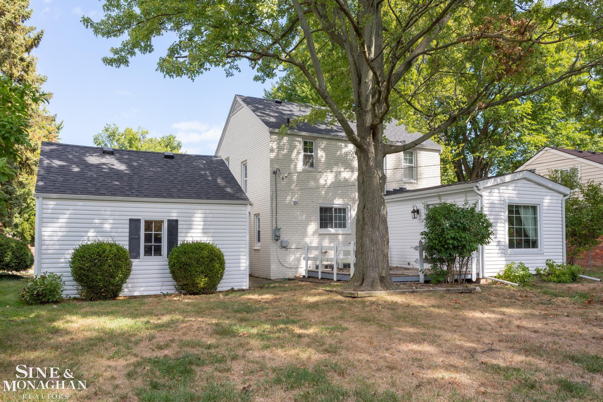 549 Hawthorne Road Grosse Pointe, MI 48236 - Photo 26 of 31 50090920-25.JPG