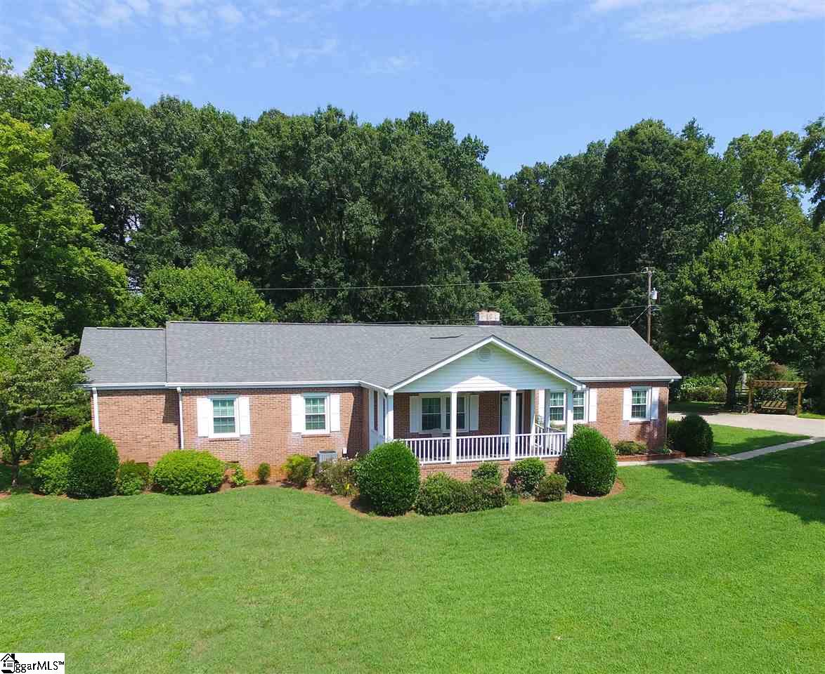15 Dawson Road Greenville, SC 29609 - Photo 1 of 35