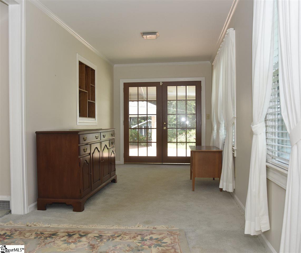 15 Dawson Road Greenville, SC 29609 - Photo 16 of 35