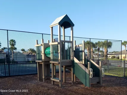 $389,900 | 43 Bounty Lane, Indialantic, FL 32903