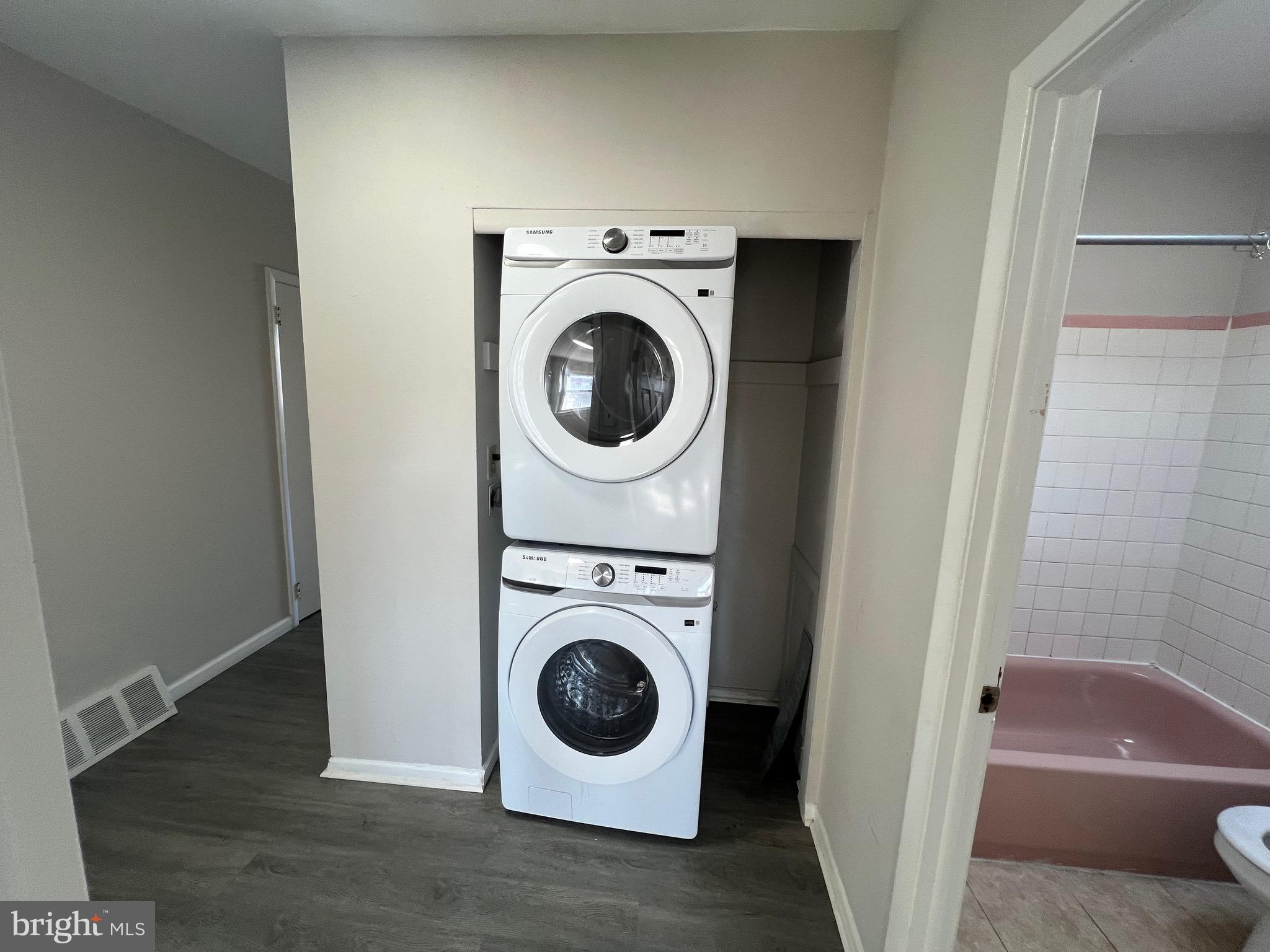 6718 Bustleton Avenue, Unit 2 Philadelphia, PA 19149 - Photo 4 of 12