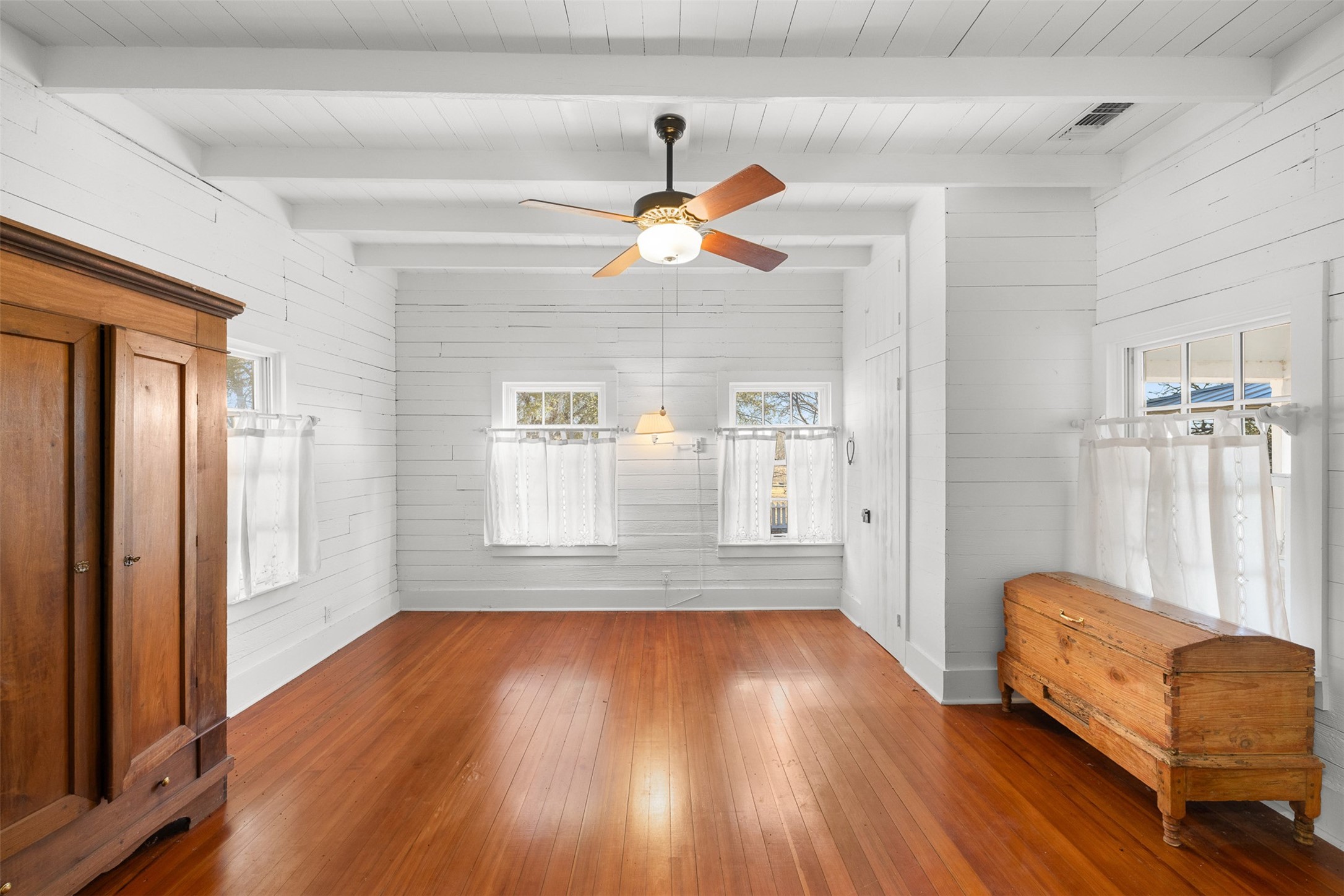 2998 Highway 237 Round Top, TX 78954 - Photo 25 of 43 a living room with furniture and a chandelier