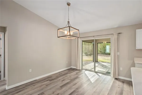 $2,400 | 7052 Southwest 179th Ave Road, Dunnellon, FL 34432