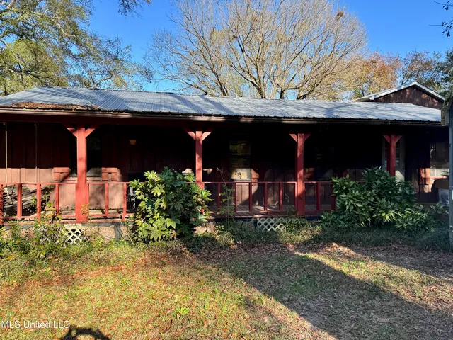 $280,000 | 5015 Highway 15, Laurel, MS 39443