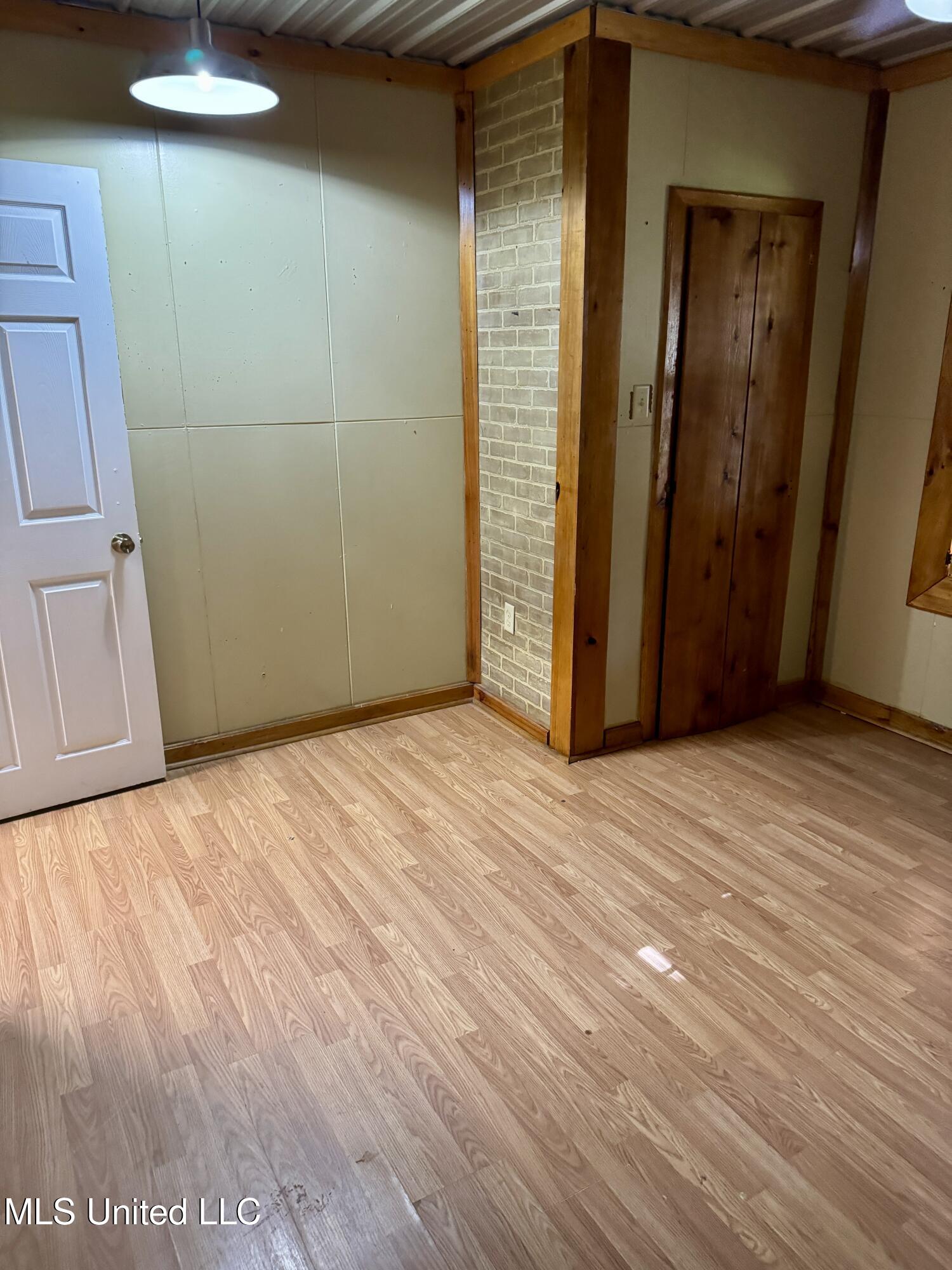 5015 Highway 15 Laurel, MS 39443 - Photo 13 of 60 Main House BR 1