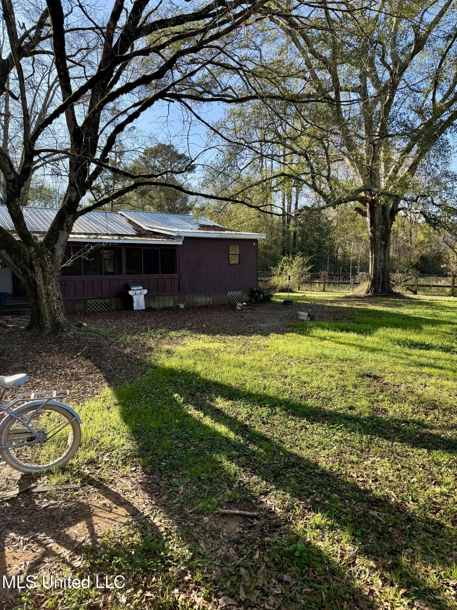 5015 Highway 15 Laurel, MS 39443 - Photo 22 of 60 Main House Back Yard