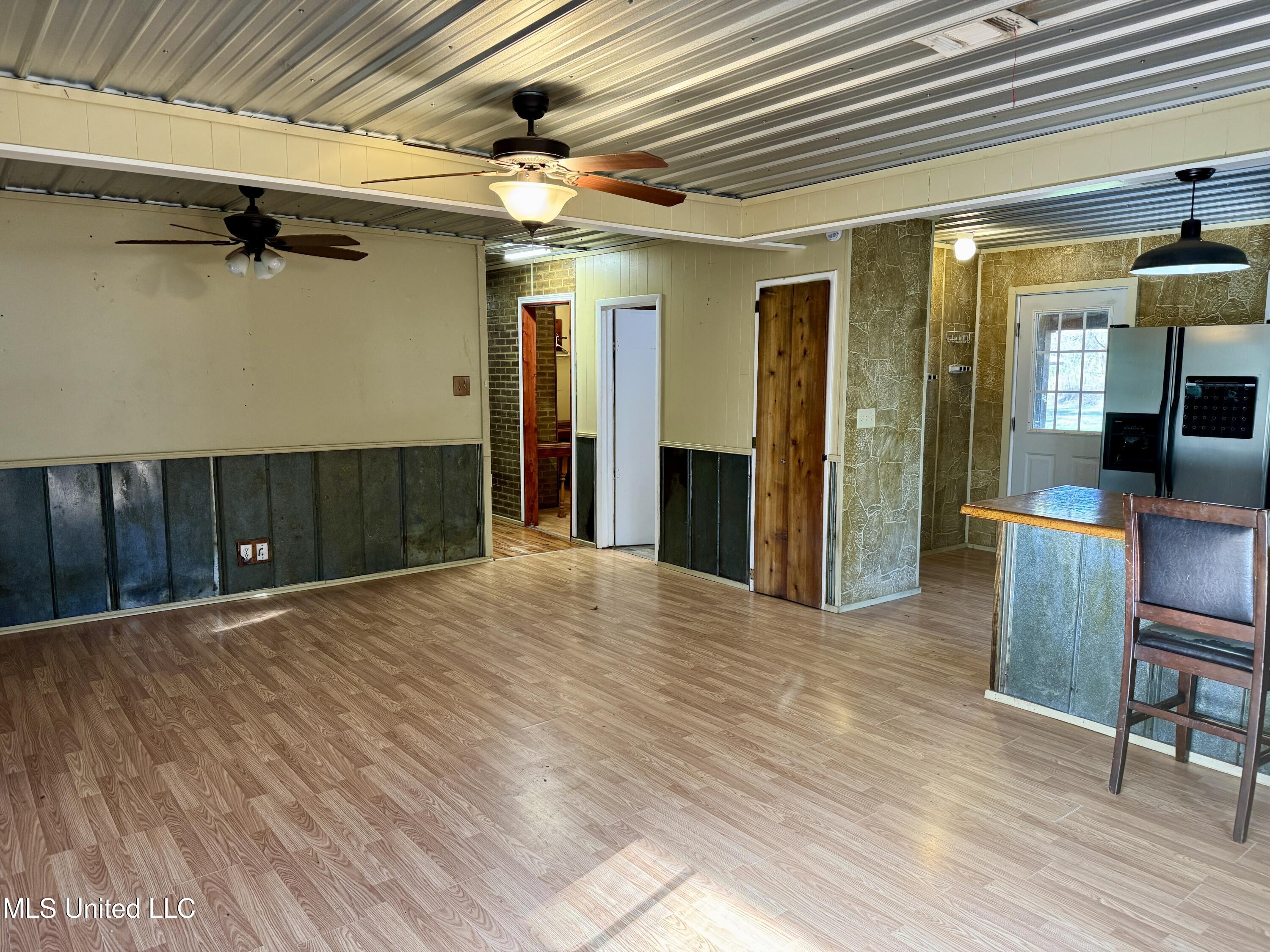 5015 Highway 15 Laurel, MS 39443 - Photo 3 of 60 Main House