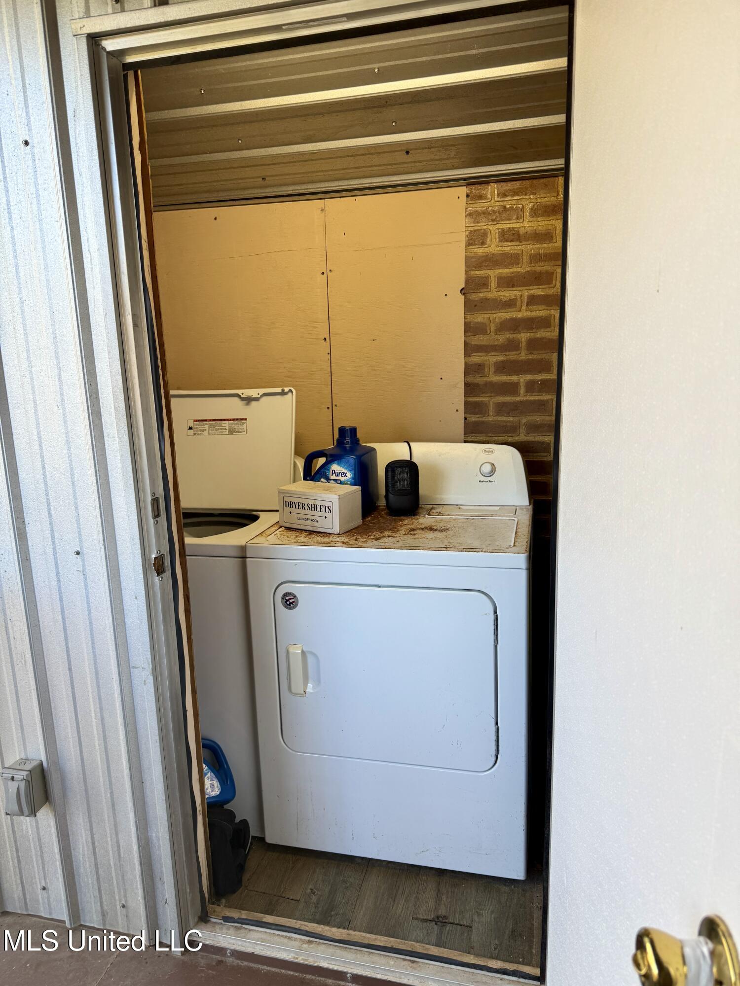 5015 Highway 15 Laurel, MS 39443 - Photo 36 of 60 2 story upstairs #3