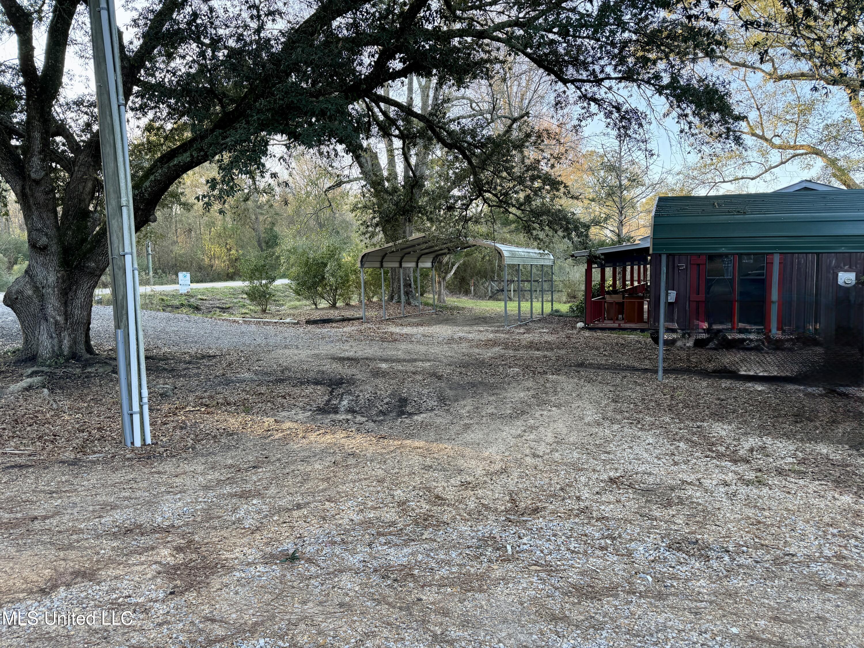 5015 Highway 15 Laurel, MS 39443 - Photo 4 of 60 Main House
