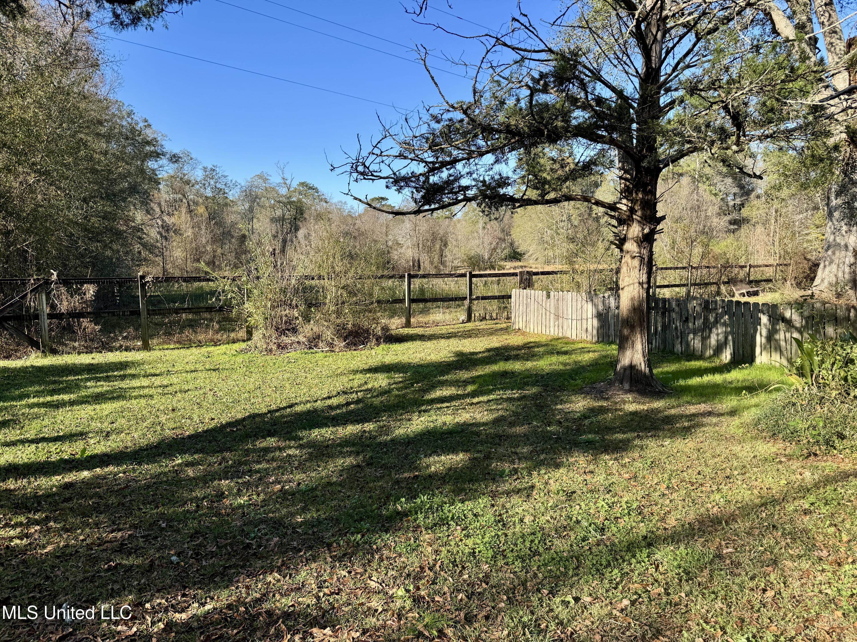 5015 Highway 15 Laurel, MS 39443 - Photo 7 of 60 Main House