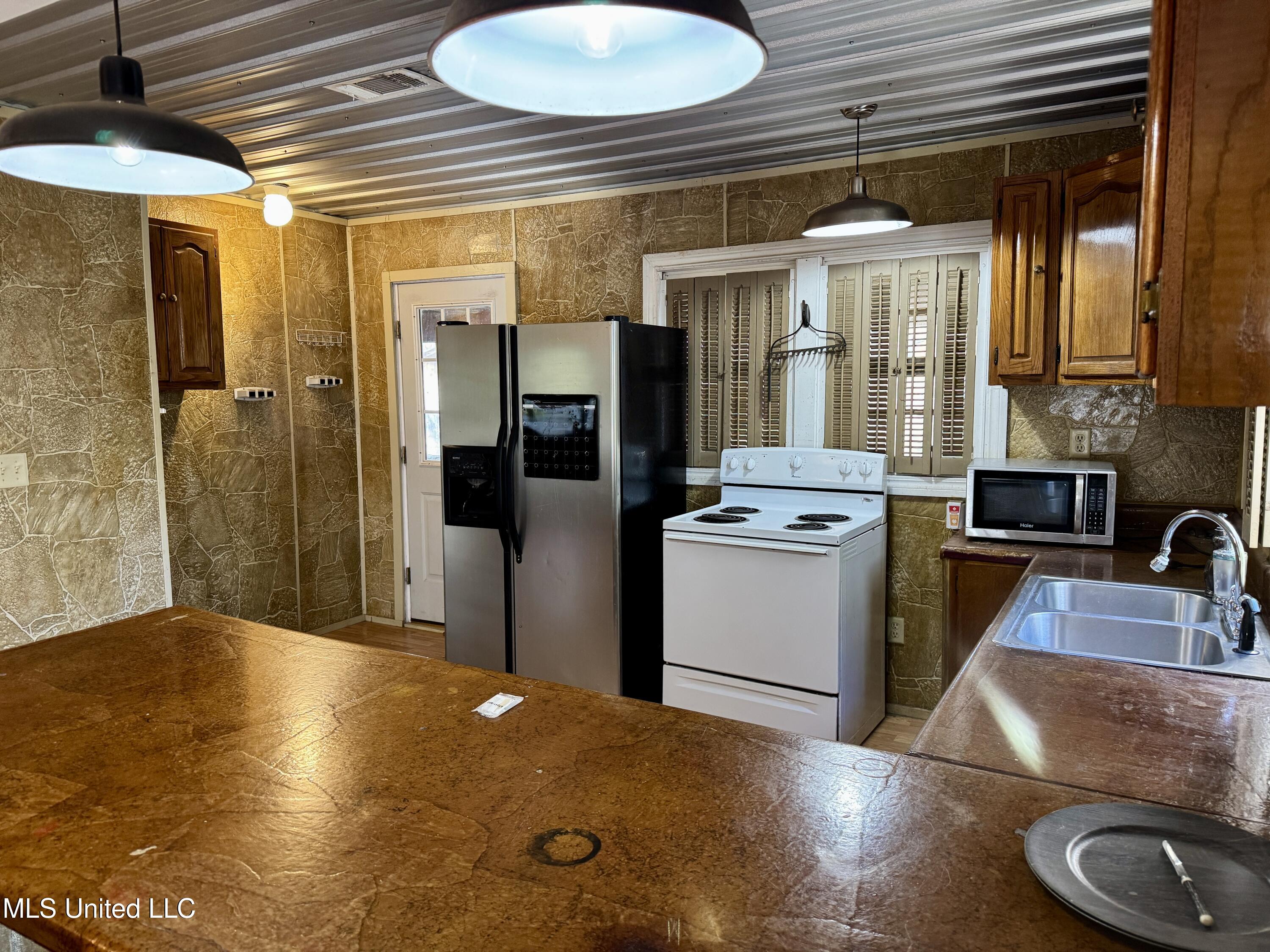 5015 Highway 15 Laurel, MS 39443 - Photo 8 of 60 Main House