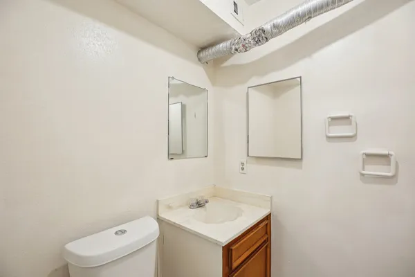 $1,500 | 8379 La Roche Lane, Houston, TX 77036