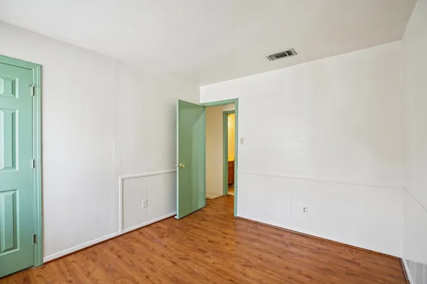 $1,500 | 8379 La Roche Lane, Houston, TX 77036