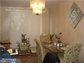 1316 Farrington Road Philadelphia, PA 19151 - Photo 4 of 12 Dining Room
