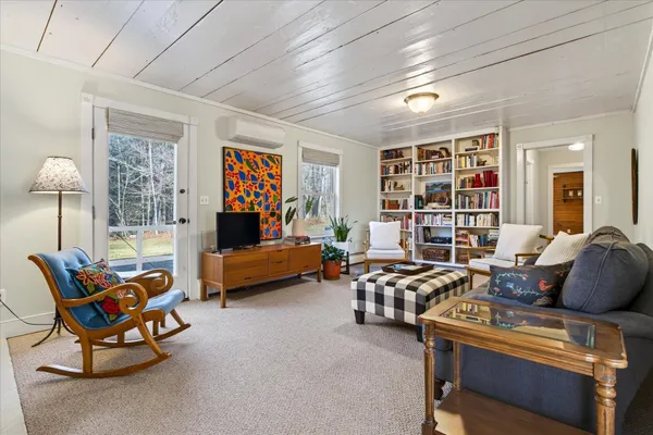 $895,000 | 316 Elm Hill Drive, Clarendon, VT 05759