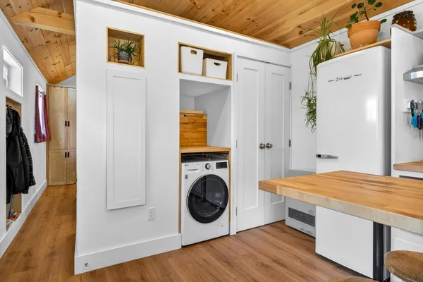 $895,000 | 316 Elm Hill Drive, Clarendon, VT 05759