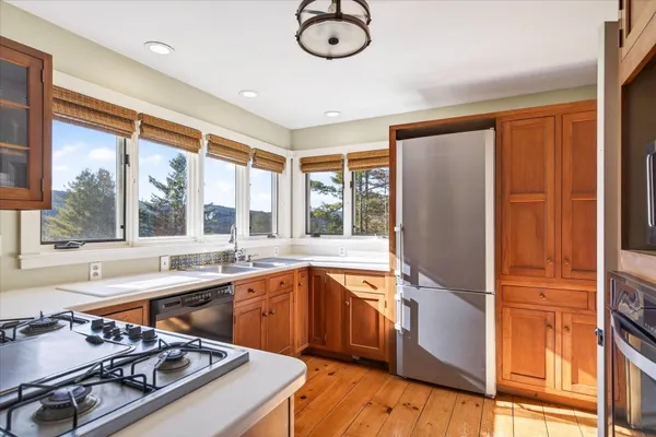 $895,000 | 316 Elm Hill Drive, Clarendon, VT 05759