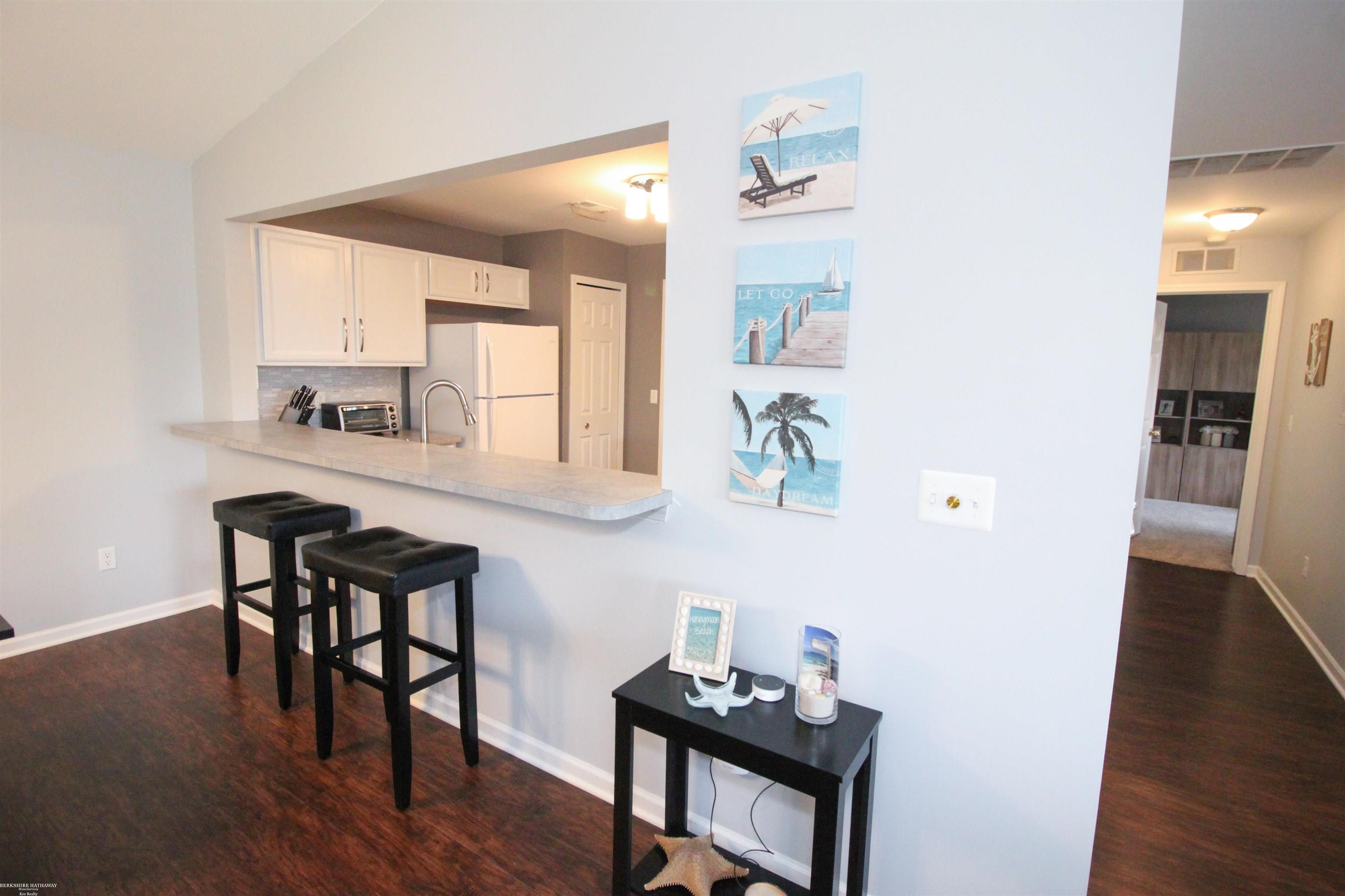 46033 Rhodes Drive Macomb, MI 48044 - Photo 11 of 41 50119672-10.JPG