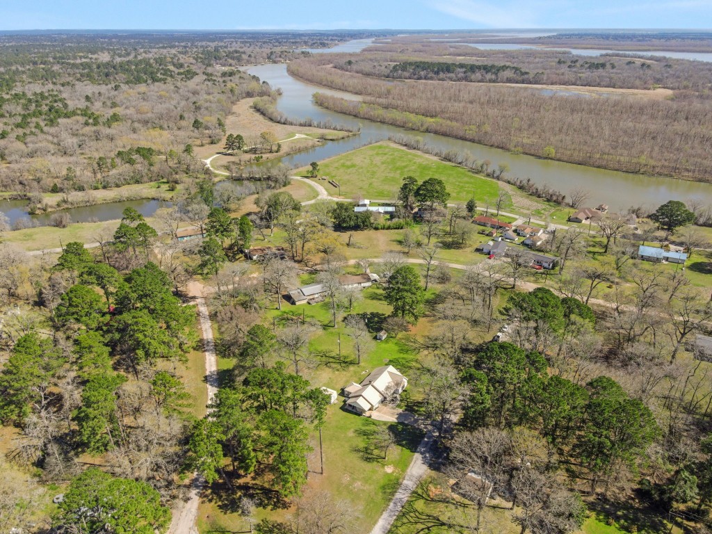 144 Thornton Road Trinity, TX 75862 - Photo 2 of 39