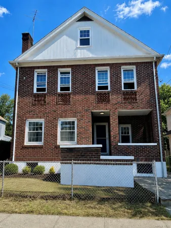 $2,850 | 53 Madeleine Avenue, Unit 1, New Rochelle, NY 10801