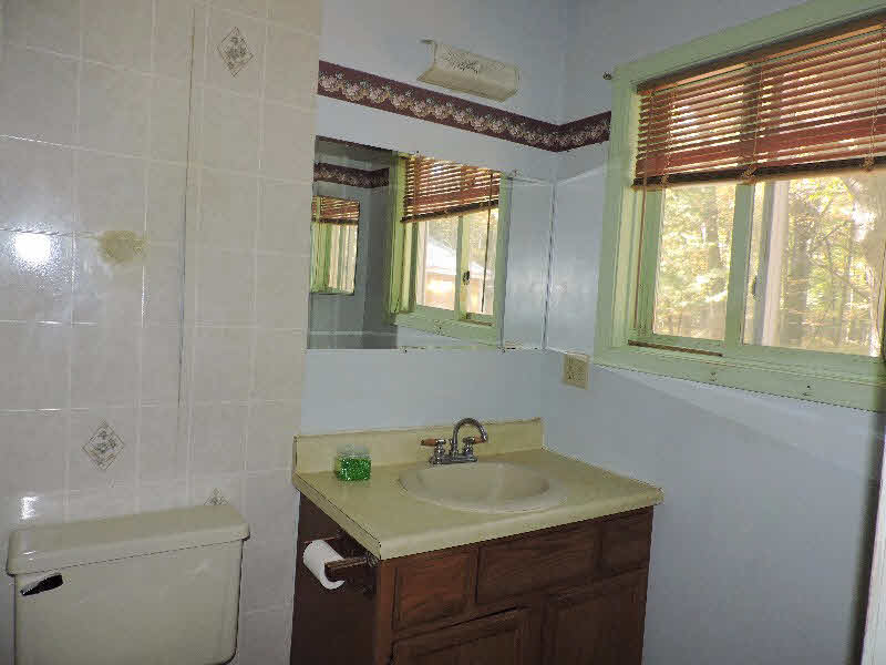 3637 North Tower Beach Road Pinconning, MI 48650 - Photo 20 of 31 Gallery Image 20