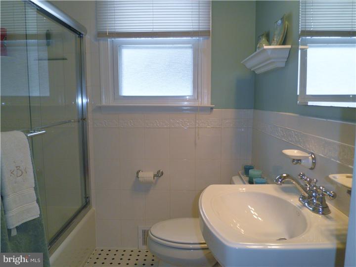 210 South Brookfield Road Cherry Hill, NJ 08034 - Photo 12 of 18 Gallery Image 12
