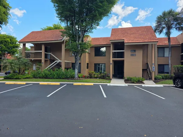 $269,000 | 11142 Green Lake Drive, Unit 202, Boynton Beach, FL 33437