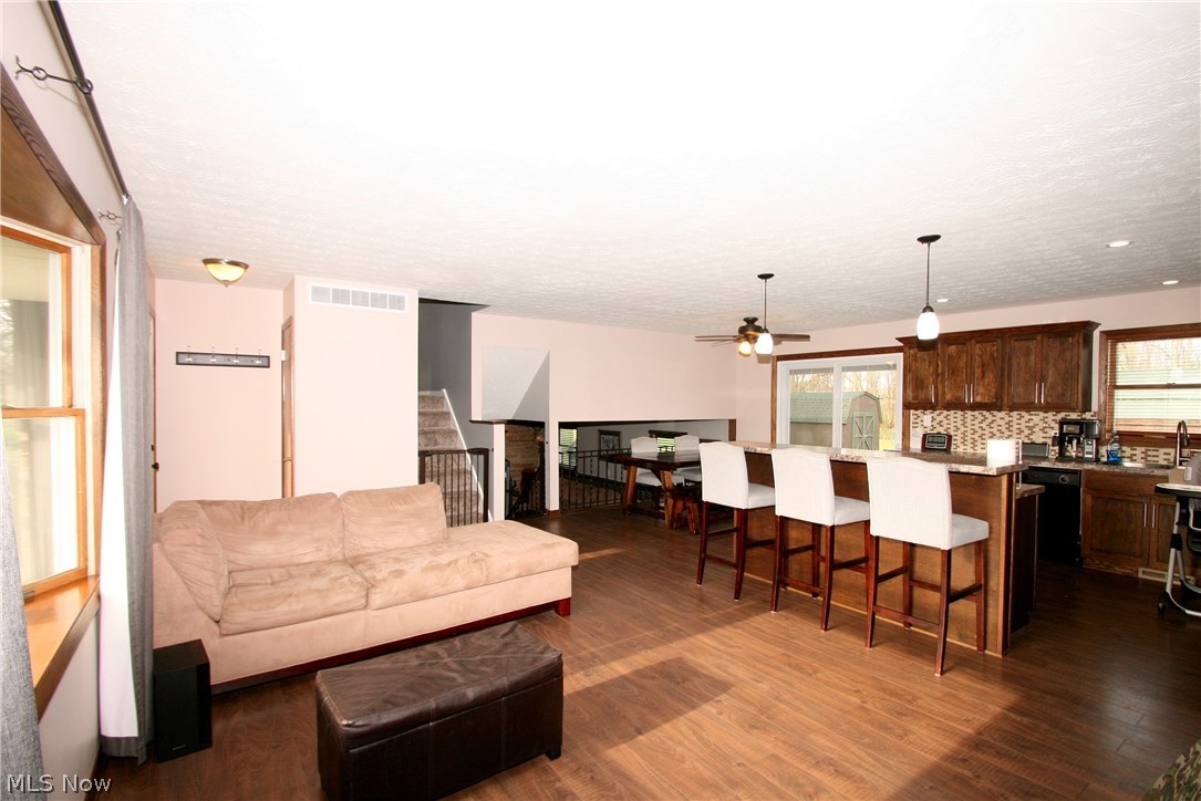 2284 Pickle Road Akron, OH 44312 - Photo 6 of 35