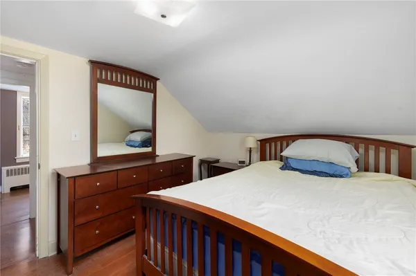 $450,000 | 15 11th Street, Providence, RI 02906