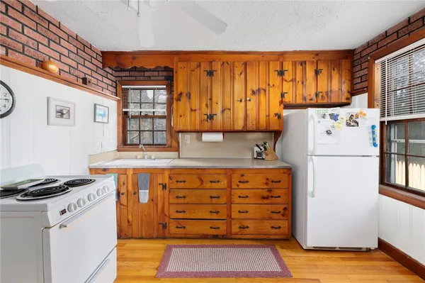 $450,000 | 15 11th Street, Providence, RI 02906