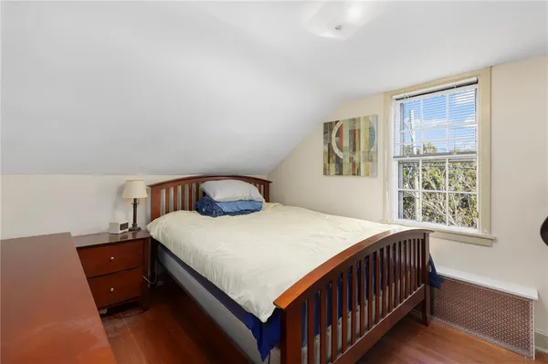 $450,000 | 15 11th Street, Providence, RI 02906