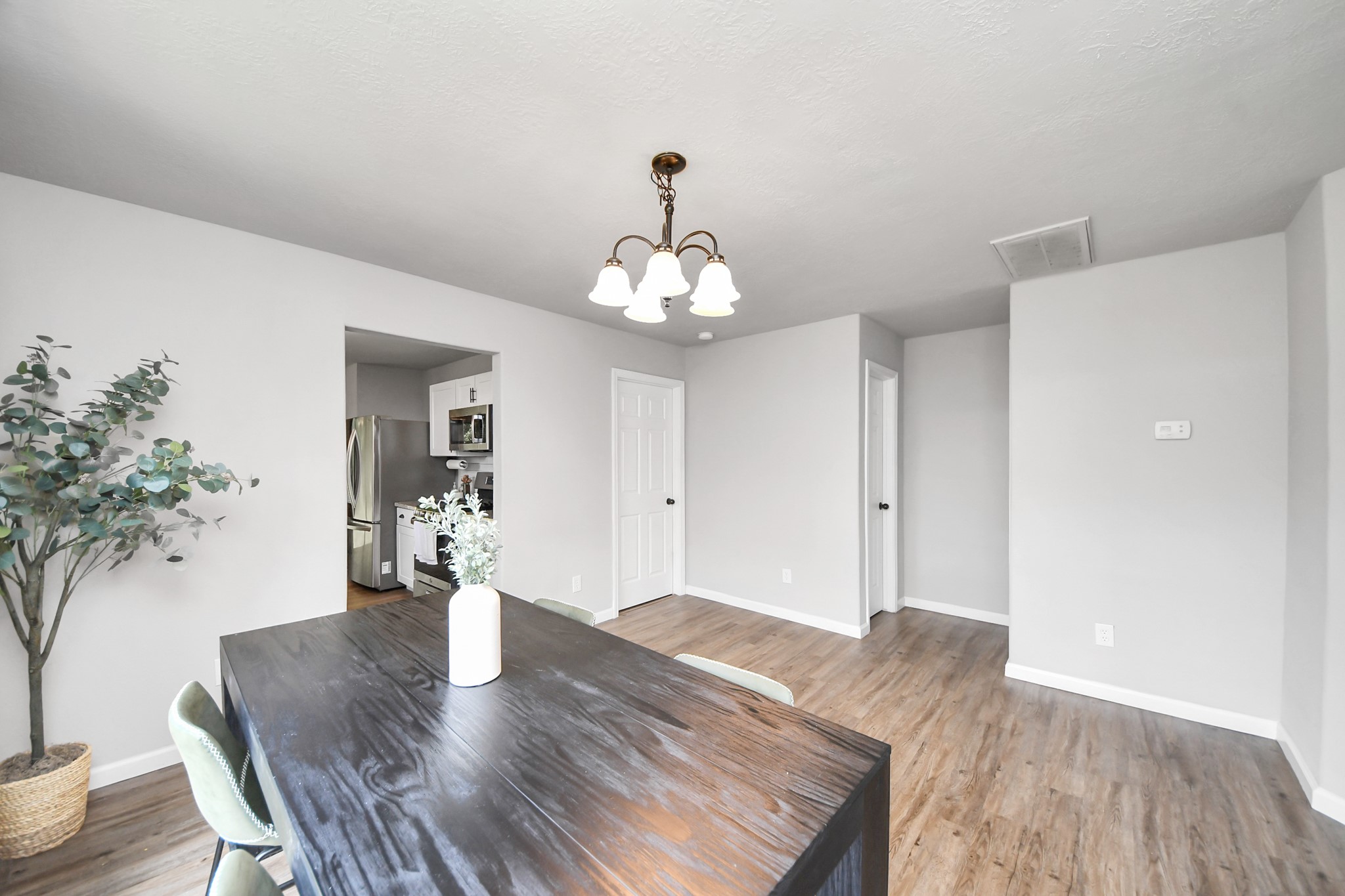 16118 Bunker Ridge Road Houston, TX 77053 - Photo 8 of 41