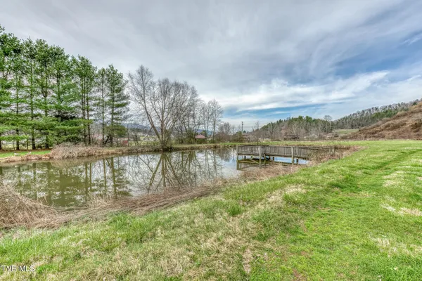 $775,000 | 306 Burley Shouns Lane, Mountain City, TN 37683
