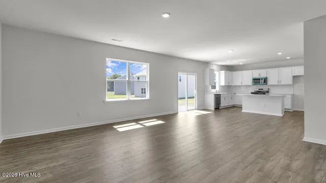 $377,990 | 337 Hartfield Avenue, Raeford, NC 28376