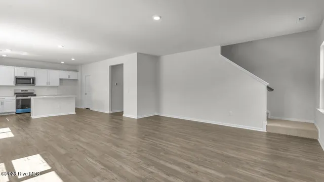 $377,990 | 337 Hartfield Avenue, Raeford, NC 28376