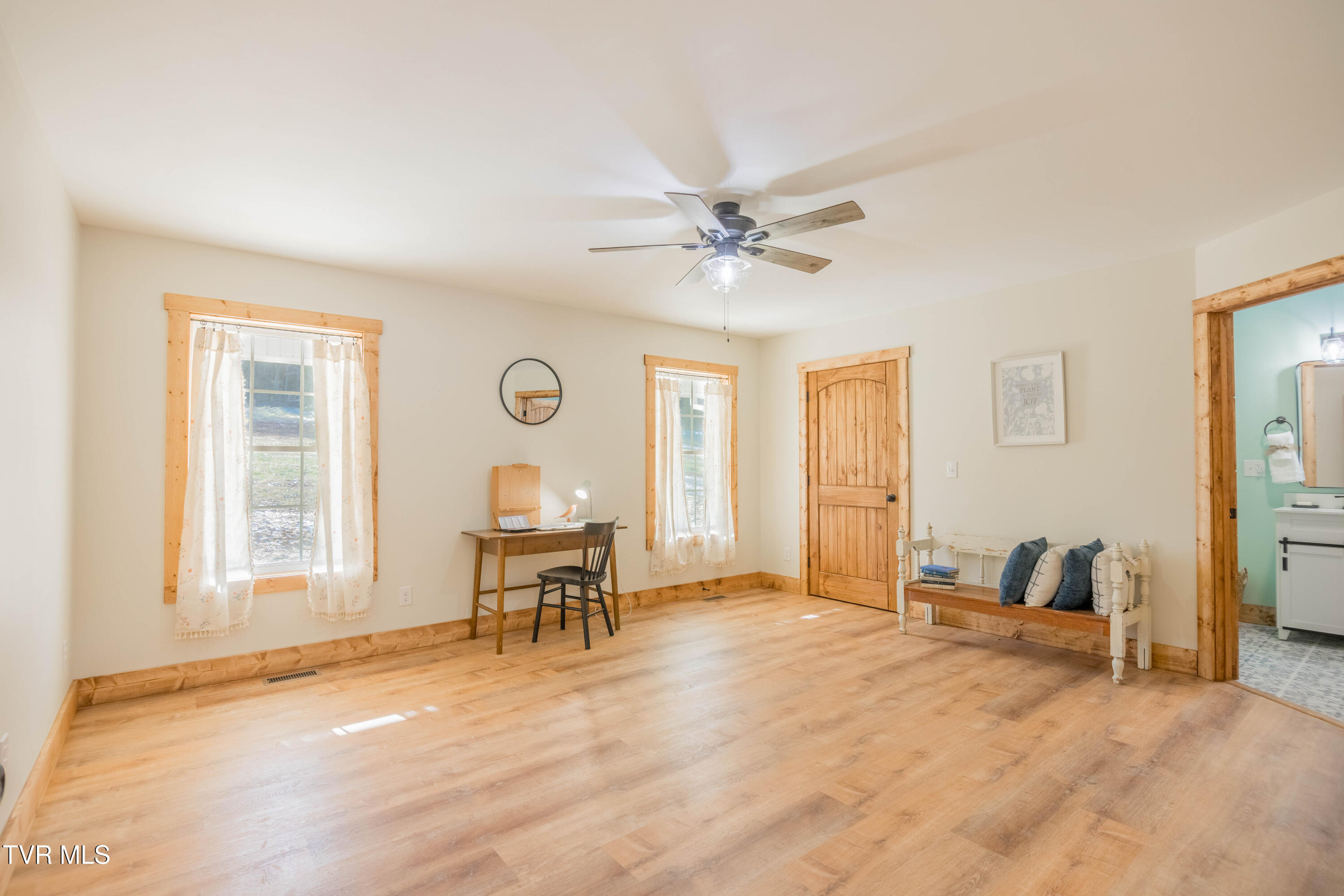 350 Possum Creek Road Greeneville, TN 37743 - Photo 17 of 34 087A0574-HDR