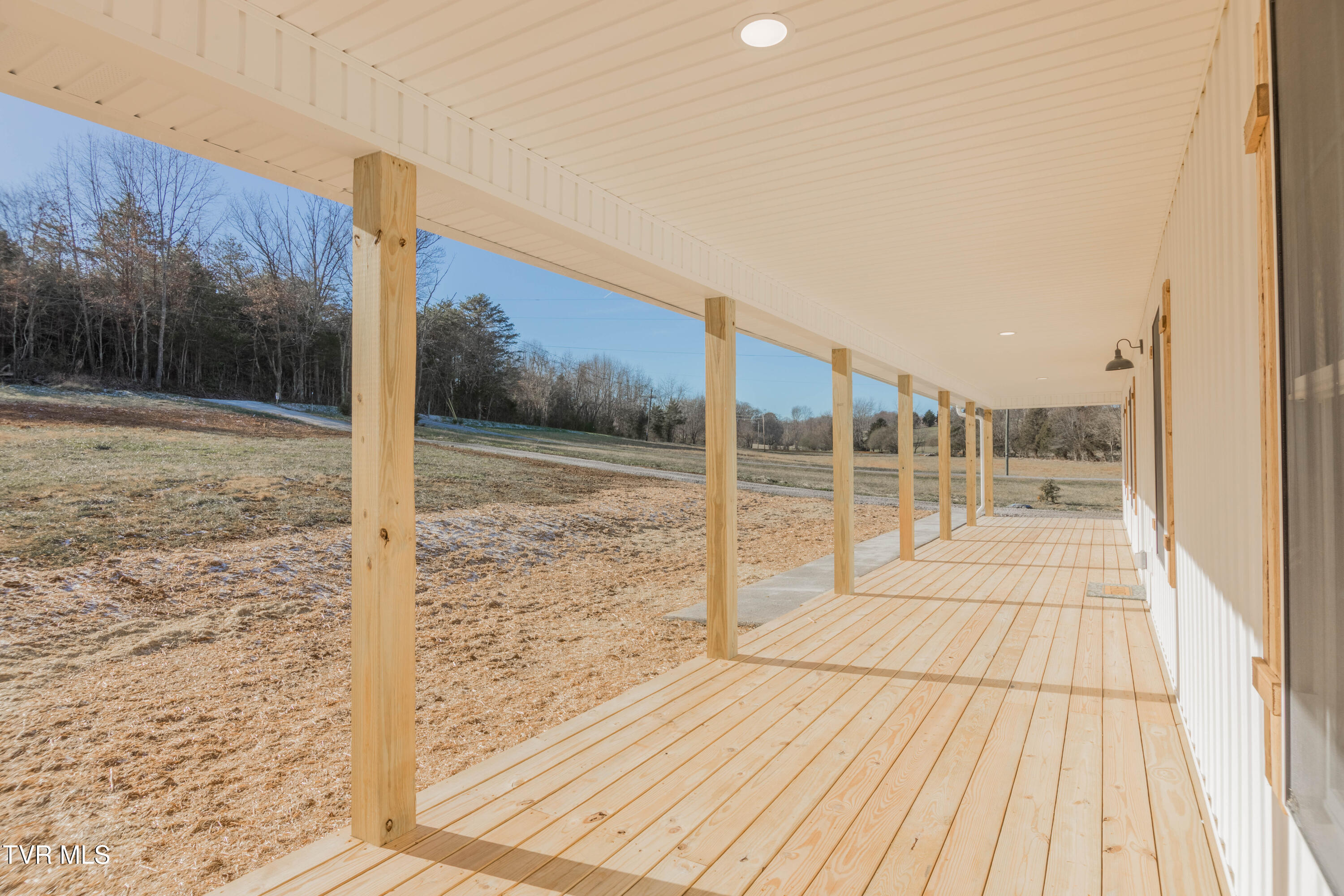 350 Possum Creek Road Greeneville, TN 37743 - Photo 3 of 34 087A0631-HDR